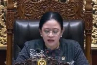 Momen saat Ketua DPR RI Puan Maharani meminta persetujuan anggota DPR mengenai pemberhentian dengan hormat Listyo Sigit dari jabatan Kapolri, Kamis (1/10).