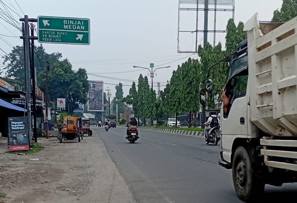 Keadaan udara diseputaran Kota Stabat, Rabu (14/10) | Foto: Andi/Langkatoday