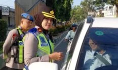 Wakapolres Langkat Pimpin Pengaturan Lalu Lintas Pagi di Sejumlah Titik Keramaian